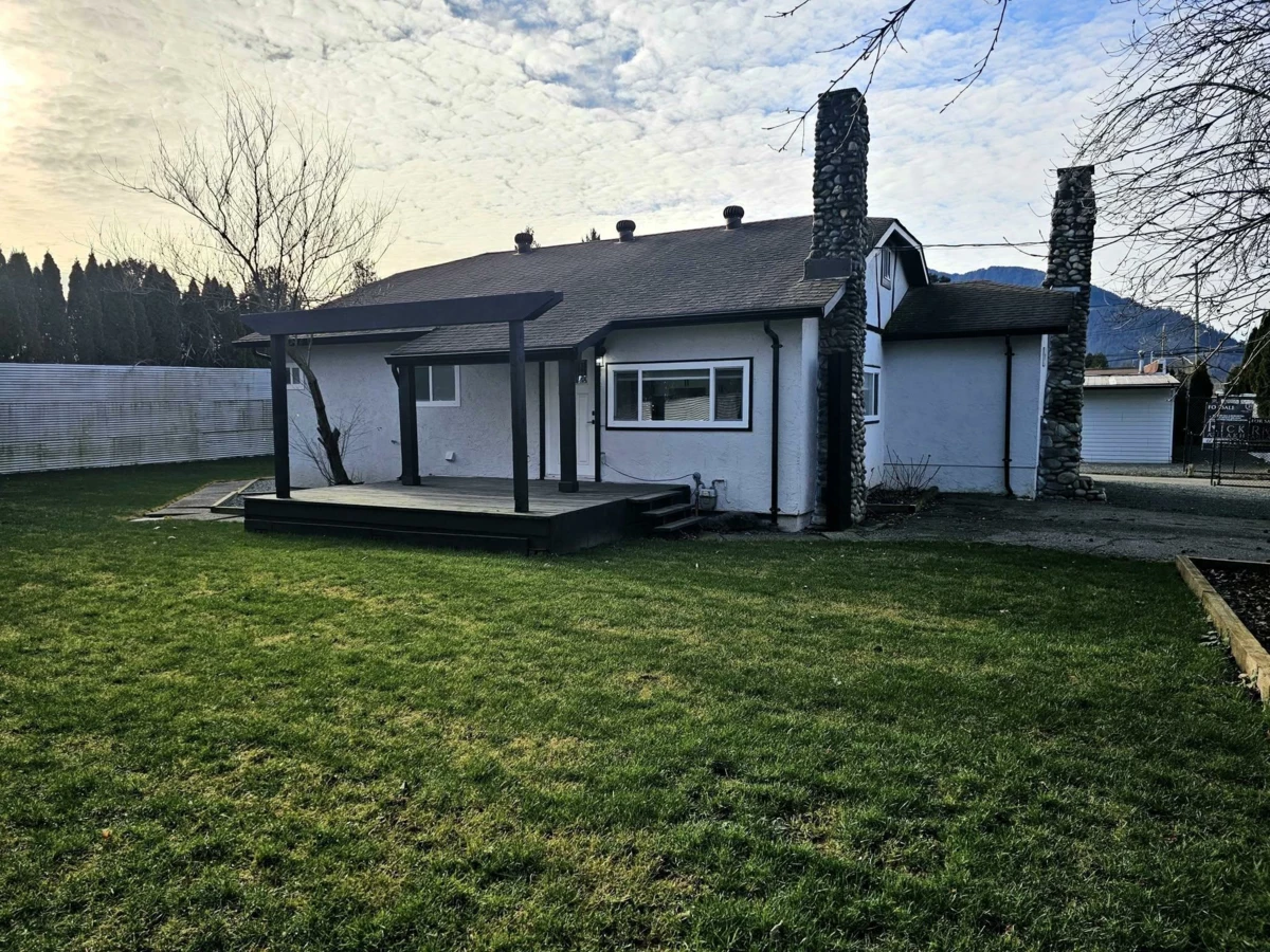 Kitchen Photo of 7088 Sumas Prairie Road, Sardis - Greendale, BC