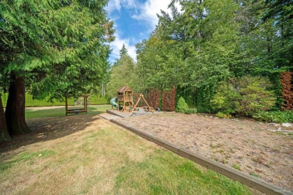 Breakfast Nook Photo of 17007 28 Avenue, Surrey, BC