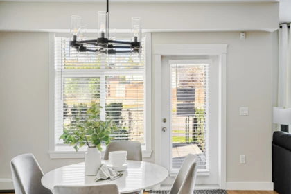 Kitchen Island Photo of 513 11063 Ravine Road Road, Surrey, BC