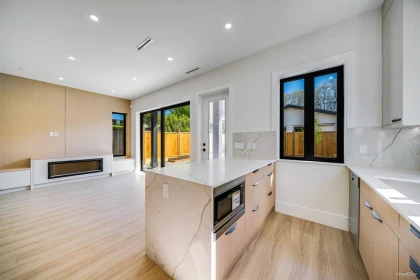 Primary Bedroom Photo of 2 2636 Mcgill Street, Vancouver, BC