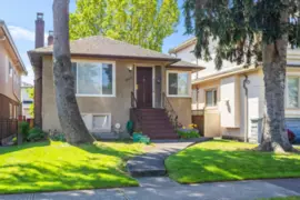 2876 W 18th Avenue, Vancouver, BC