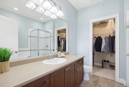Hallway Photo of 427 12258 224 Street, Maple Ridge, BC
