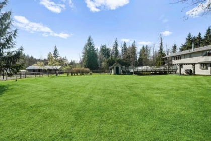Garden / Landscaping Photo of 27924 112 Street, Maple Ridge, BC