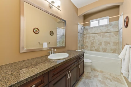 Entry Foyer Photo of 16254 26b Avenue, Surrey, BC
