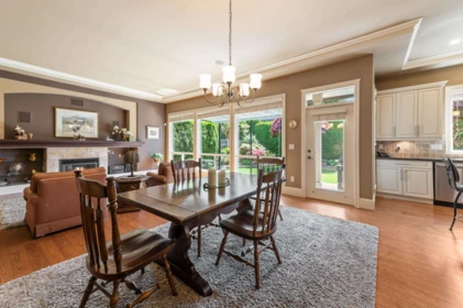 Kitchen Island Photo of 16254 26b Avenue, Surrey, BC