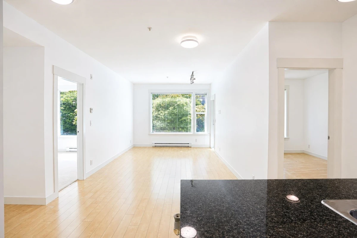 Family Room Photo of 108 33539 Holland Avenue, Abbotsford, BC