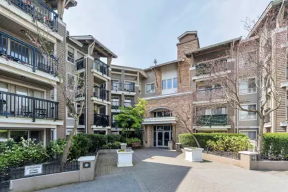 Swimming Pool Photo of 125 8915 202 Street, Langley, BC