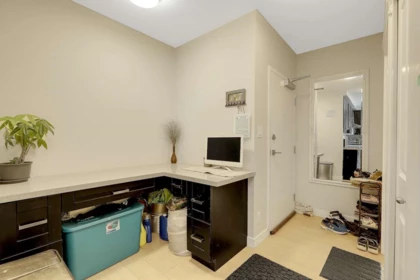 Laundry Room Photo of 1908 11967 80 Avenue, Delta, BC