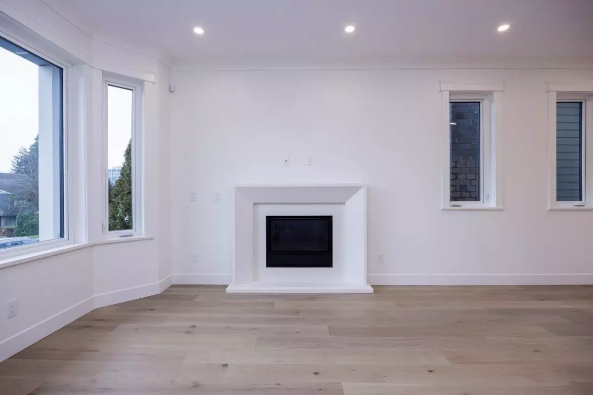 Dining Area Photo of 254 E 18th Street, North Vancouver, BC