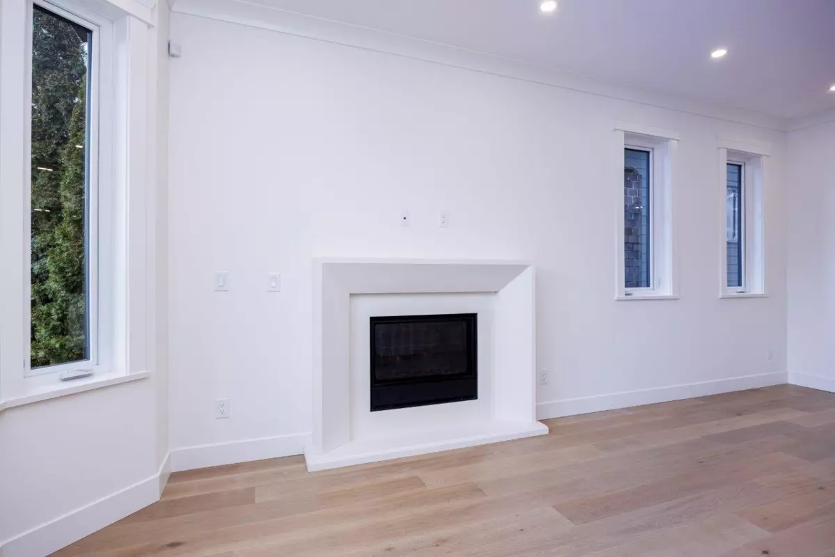 Family Room Photo of 254 E 18th Street, North Vancouver, BC