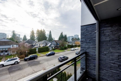 Entry Foyer Photo of 254 E 18th Street, North Vancouver, BC