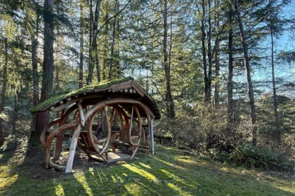 Outdoor Kitchen Photo of 675 Cates Lane, Bowen Island, BC