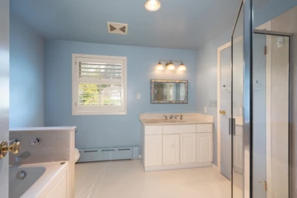 Laundry Room Photo of 1871 Allison Road, Vancouver, BC