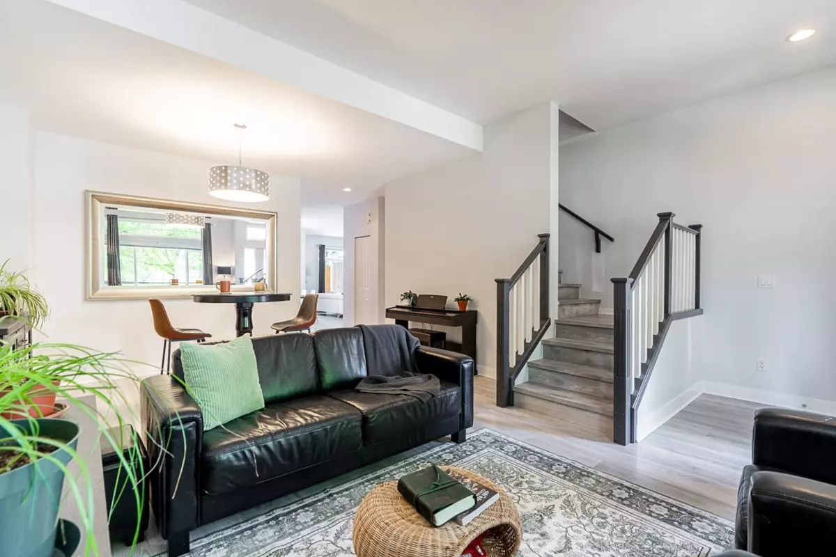 Family Room Photo of 6125 150a Street, Surrey, BC