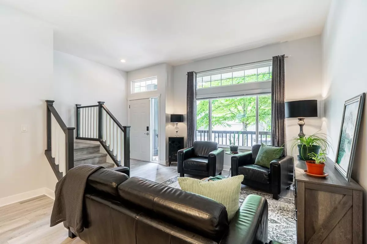 Living Room Photo of 6125 150a Street, Surrey, BC
