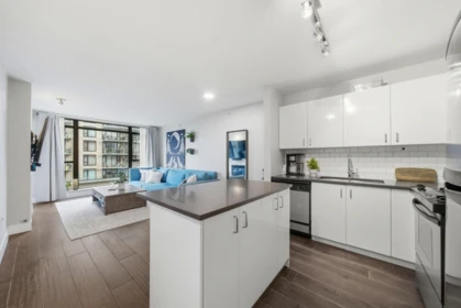 405 155 W 1st Street, North Vancouver, BC, North Vancouver — Apartment/Condo for sale