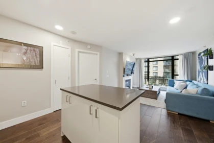 405 155 W 1st Street, North Vancouver, BC, North Vancouver — Apartment/Condo for sale