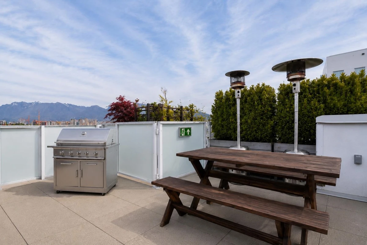 Family Room Photo of 613 311 E 6th Avenue, Vancouver, BC