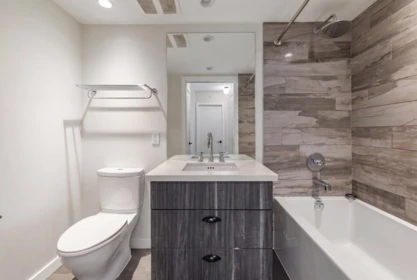 Hallway Photo of 613 311 E 6th Avenue, Vancouver, BC