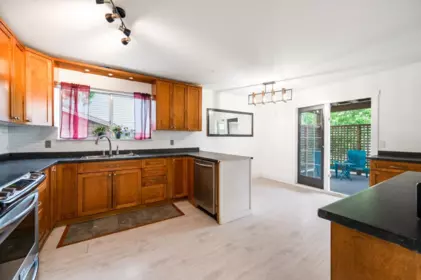 Breakfast Nook Photo of 22641 Kendrick Loop, Maple Ridge, BC