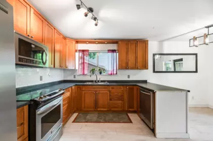 Kitchen Photo of 22641 Kendrick Loop, Maple Ridge, BC