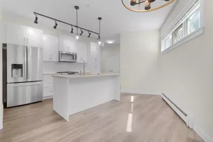 Kitchen Photo of 413 11077 Ravine Road, Surrey, BC