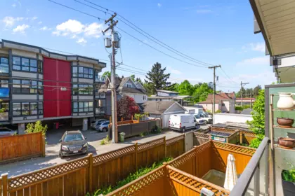 Breakfast Nook Photo of 201 550 E 7th Avenue, Vancouver, BC