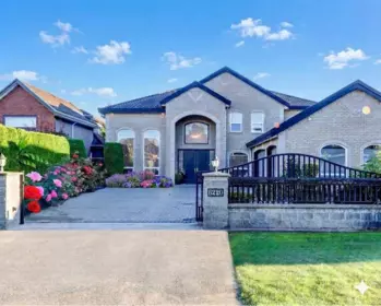 6220 Comstock Road, Richmond, BC, Richmond — Single Family Residence for sale
