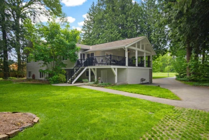 Swimming Pool Photo of 24165 65 Avenue, Langley, BC
