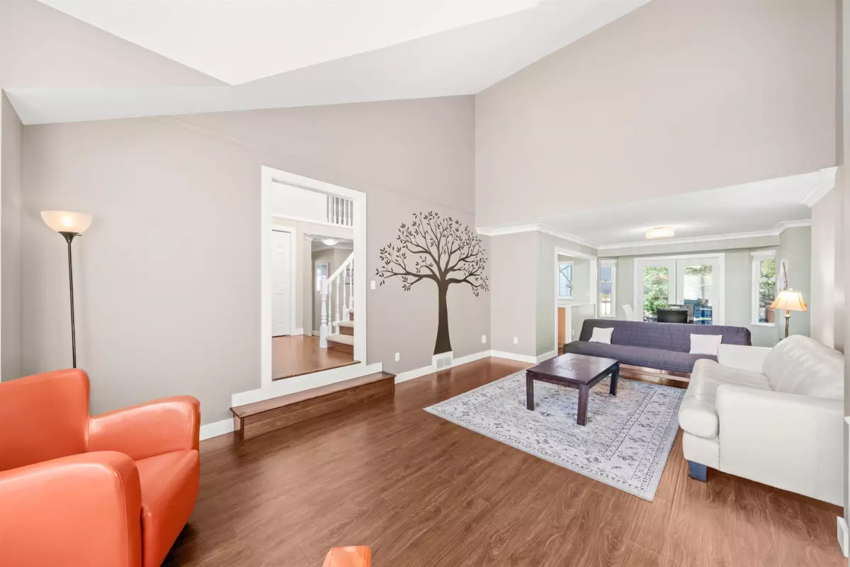 Living Room Photo of 21558 86a Crescent, Langley, BC
