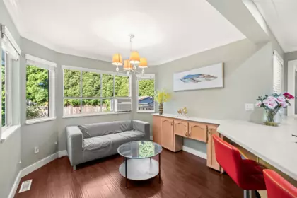 Kitchen Island Photo of 21558 86a Crescent, Langley, BC