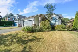 21558 86a Crescent, Langley, BC