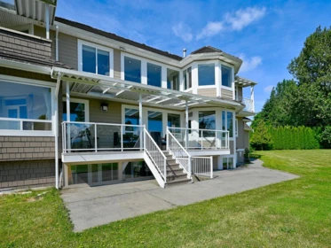 Kitchen Island Photo of 3652 164a Street, Surrey, BC