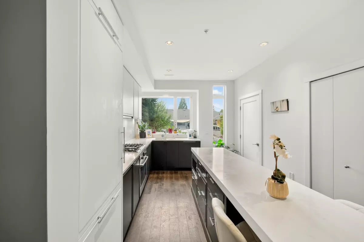 Family Room Photo of 7601 Yukon Street, Vancouver, BC