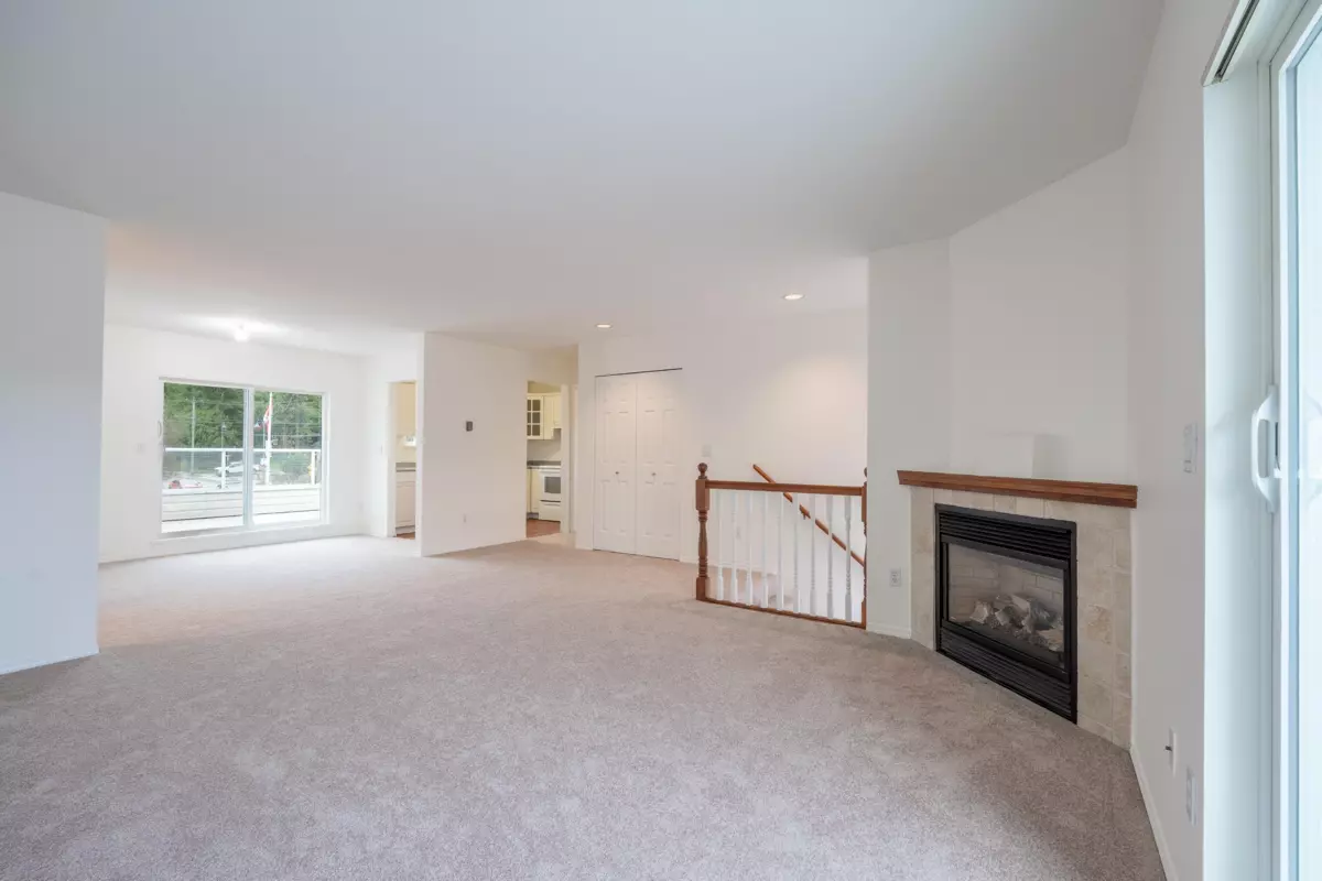 Family Room Photo of 18 5610 Trail Avenue, Sechelt, BC