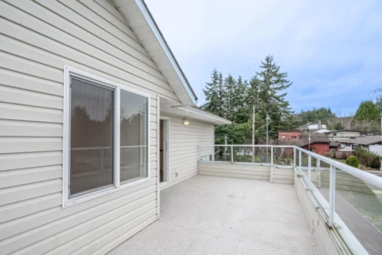 Staircase Photo of 18 5610 Trail Avenue, Sechelt, BC
