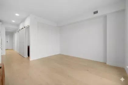 Walk-In Closet Photo of 307 5011 Springs Boulevard, Tsawwassen, BC