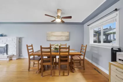 Breakfast Nook Photo of 1315 Eighth Avenue, New Westminster, BC