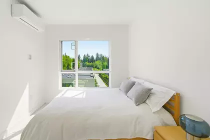 Walk-In Closet Photo of 513 3596 Malsum Drive, North Vancouver, BC