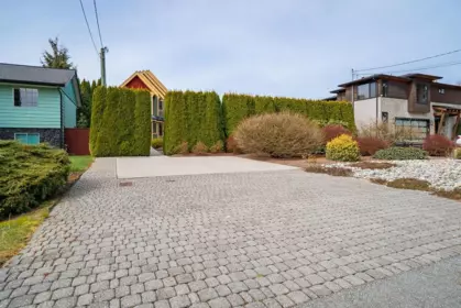 Outdoor Deck Photo of 674 Colinet Street, Coquitlam, BC