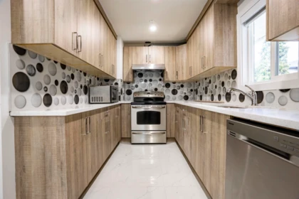 Kitchen Island Photo of 11318 Glen Avon Drive, Surrey, BC