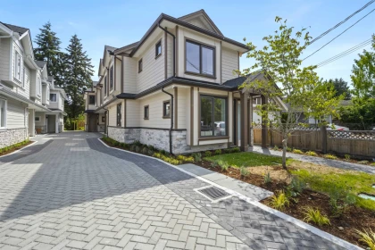 Entry Foyer Photo of 6700 Francis Rd, Richmond, BC