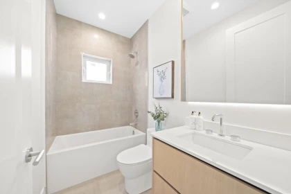 Primary Bathroom Photo of 6700 Francis Rd, Richmond, BC