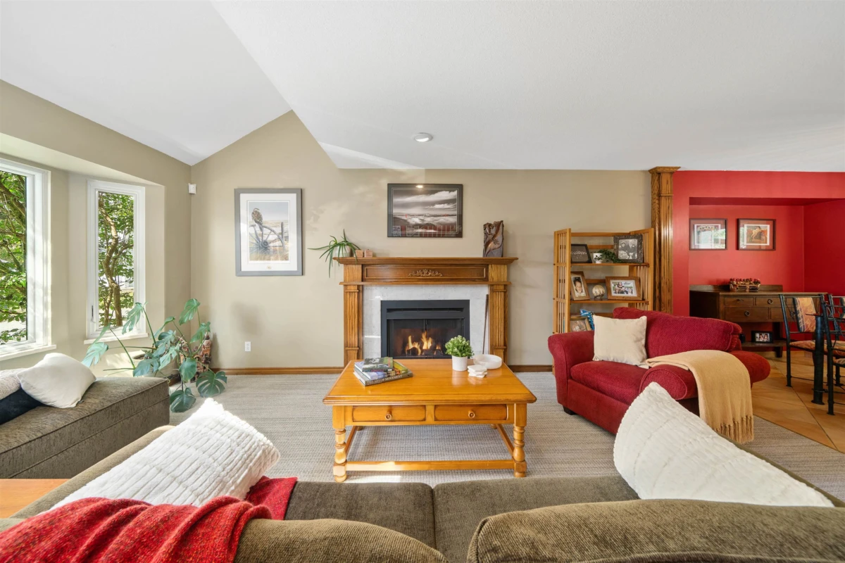 Dining Area Photo of 1405 Glenview Court, Coquitlam, BC