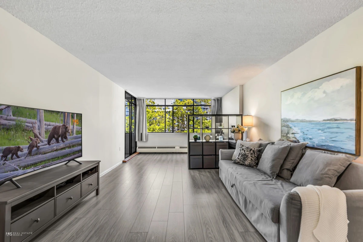 Living Room Photo of 601 6611 Minoru Boulevard, Richmond, BC