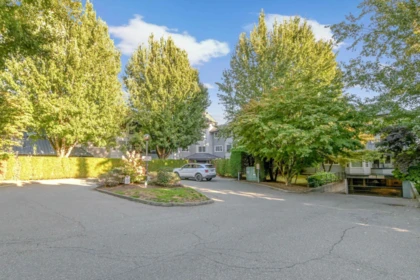 Laundry Room Photo of 104 2700 Mccallum Road, Abbotsford, BC