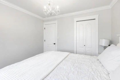 Hallway Photo of 14680 72a Avenue, Surrey, BC
