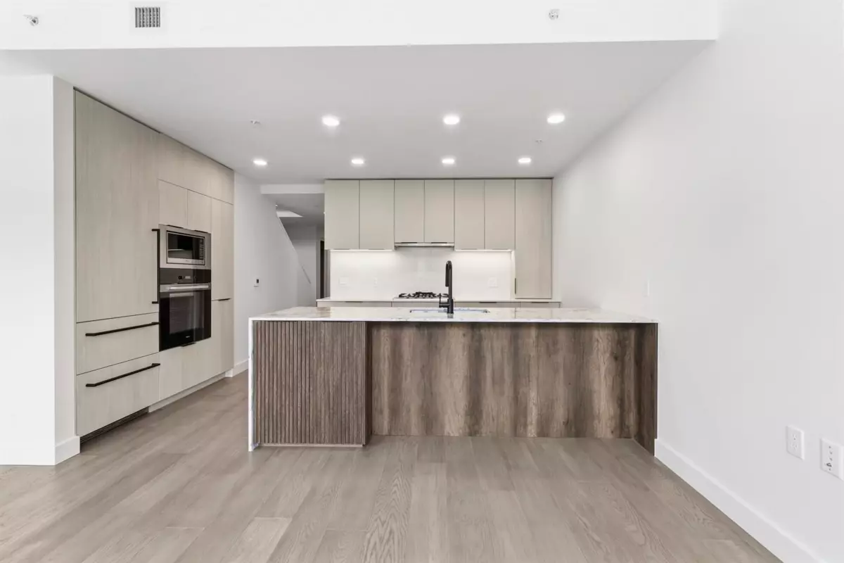 Dining Area Photo of 304 3590 W 39th Avenue, Vancouver, BC