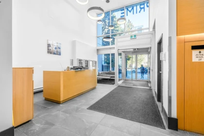 Entry Foyer Photo of 907 13438 Central Avenue, Surrey, BC