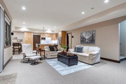 Hallway Photo of 26580 124 Avenue, Maple Ridge, BC